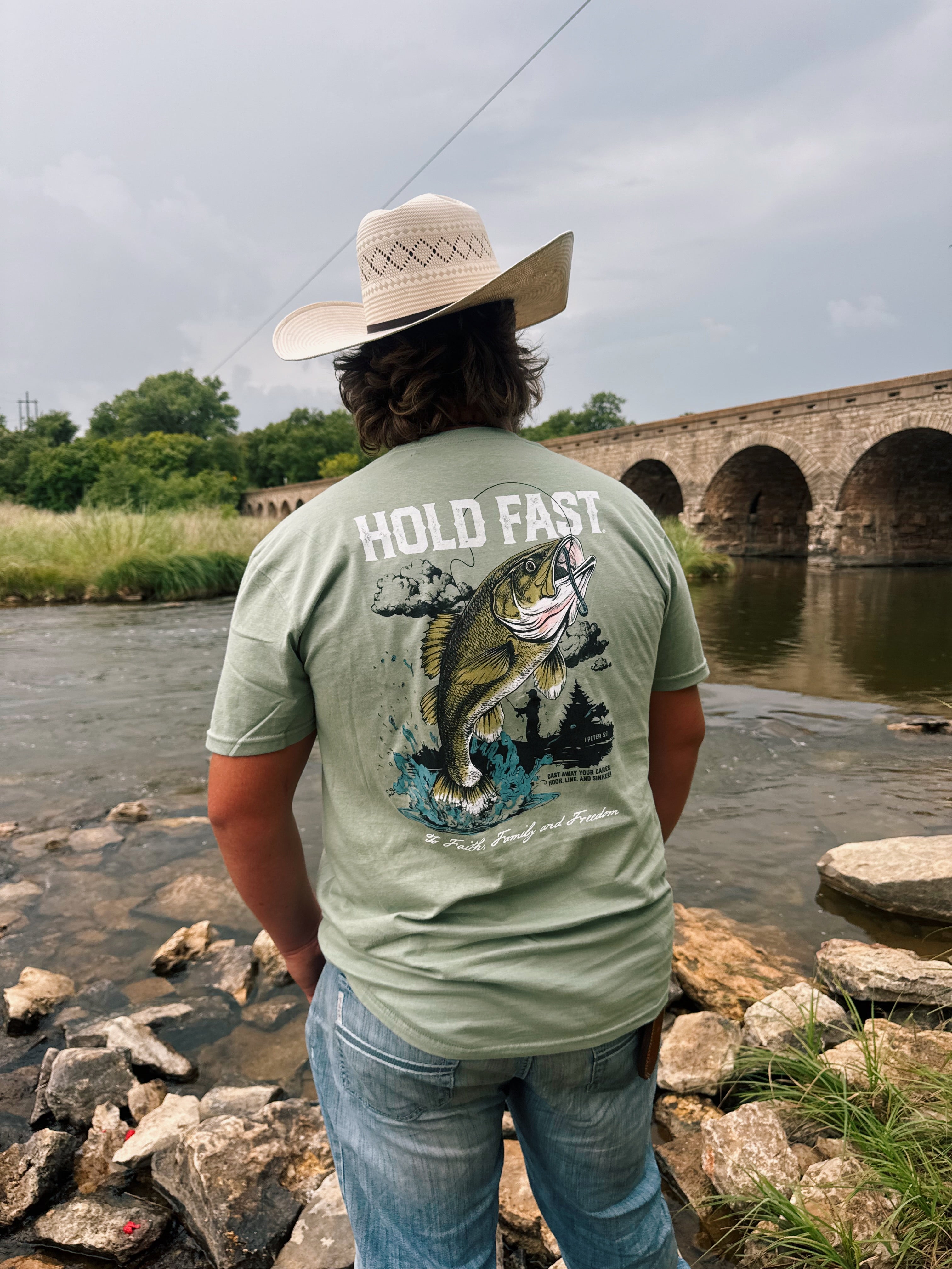 Hold Fast Men's T-Shirt Fishing